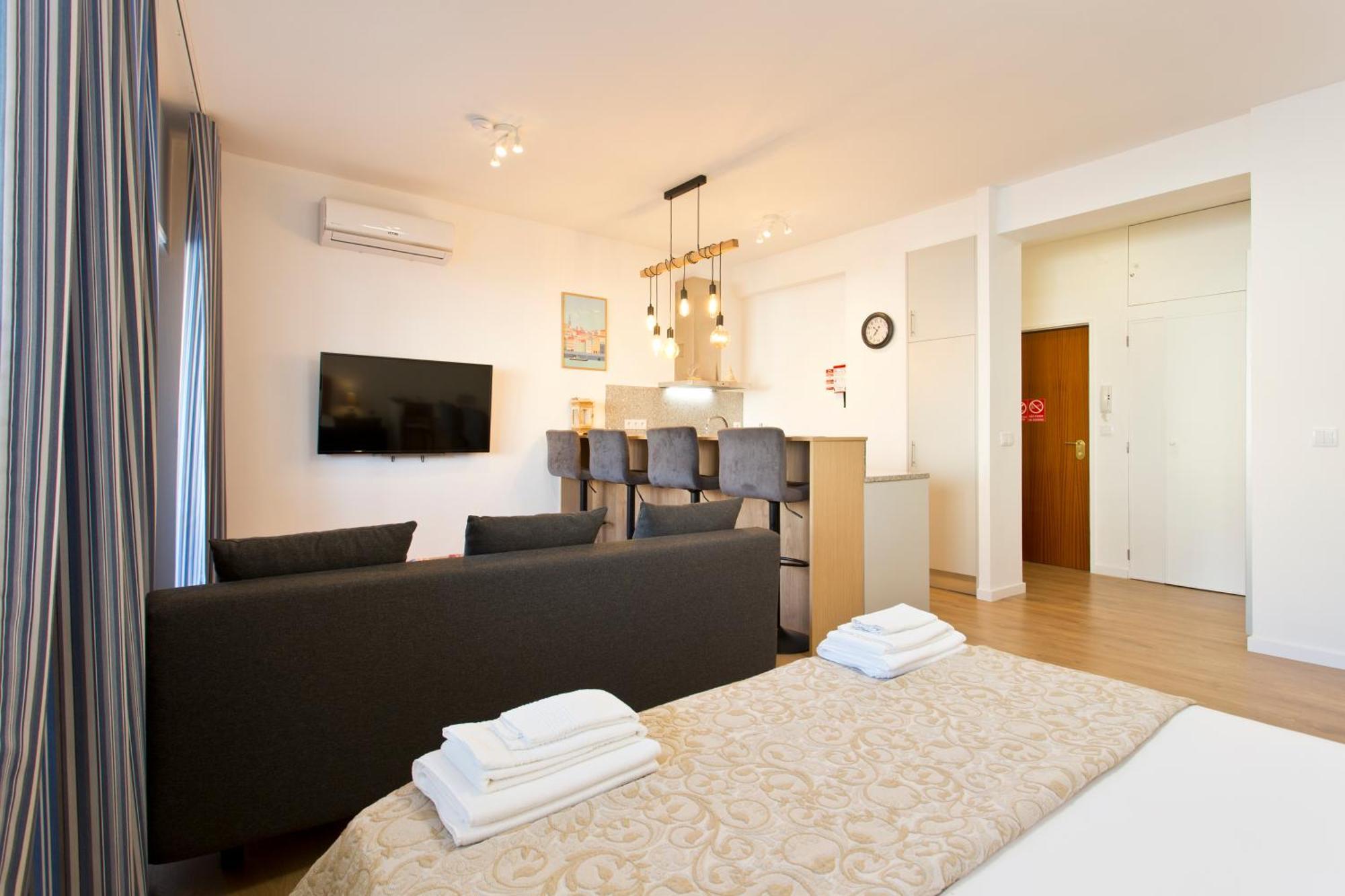Casa Roberto - Studio Apartment, Lift, Ac, Car Parking - Extra 波尔图 外观 照片